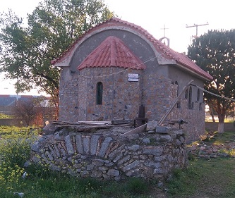 «Ντύνεται» με πέτρα και τελειοποιείται  το εκκλησάκι του Αγίου Διονυσίου στα Ψαχνά DSC 1564