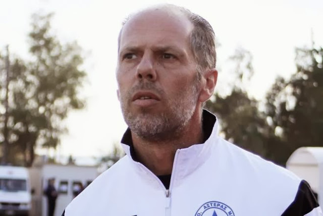 ΣΥΝΕΧΙΖΕΙ ΑΚΑΘΕΚΤΟΣ.ΠΑΡΑ ΛΙΓΟ ΝΑ ΦΥΓΕΙ ΜΕ ΤΟ ΤΡΙΠΟΝΤΟ ΑΠΟ ΤΗΝ ΠΑΤΡΑ