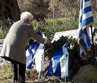 Κατέθεσαν στεφάνια στην «Στέρνα Πανού»  προς τιμήν των πεσόντων της Ελληνικής επανάστασης (φωτογραφίες)