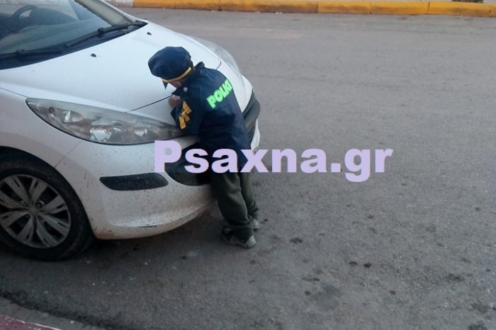 «Junior» Αστυνομικός  μοίρασε κλήσεις σε παρκαρισμένα αυτοκίνητα στα Ψαχνά !