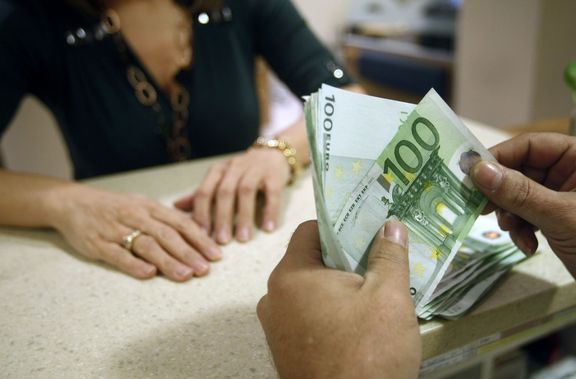 Επίδομα νέων ανέργων: Έτσι θα δοθούν τα 400 ευρώ