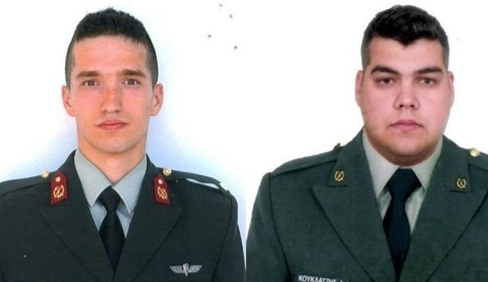 Επιστολή στους δύο Έλληνες στρατιωτικούς: Μη λυγίζετε και το κεφάλι ψηλά κάθε στιγμή- ΦΩΤΟ