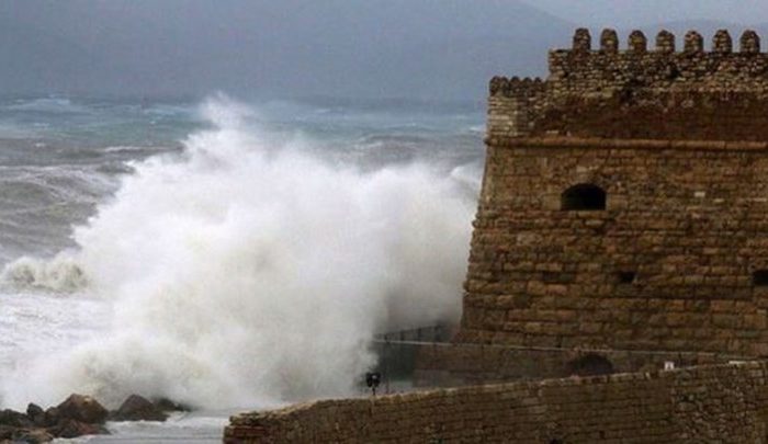 Φόβοι για μεσογειακό κυκλώνα το βράδυ της Πέμπτης - Ποιες περιοχές θα πλήξει