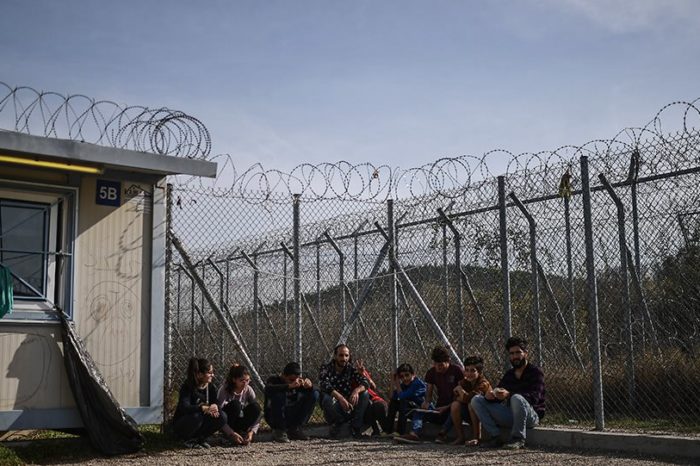 Μεταναστευτικό: Με κλειστά κέντρα και 1.700 προσλήψεις το σχέδιο της κυβέρνησης