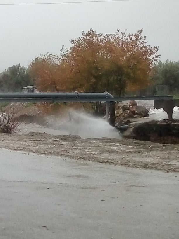 81167893_521921025198537_4849842543401107456_n 81167893_521921025198537_4849842543401107456_n Ψαχνά:Εσπασε ο κεντρικός αγωγός στο Νεκροταφείο από την υψηλή στάθμη του νερού (φωτογραφίες) 81167893 521921025198537 4849842543401107456 n