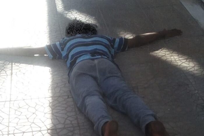 Νέα Αρτάκη: Άστεγος αλλοδαπός κοιμάται στο πεζοδρόμιο (φωτό)