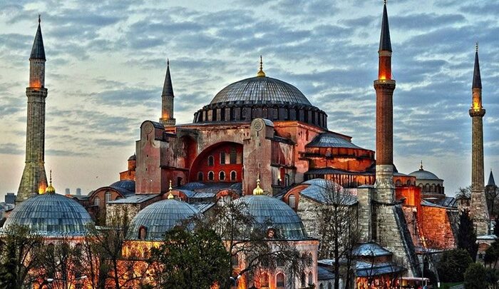 Αγία Σοφία: Σήμερα γίνεται τζαμί - Προκλητική "φιέστα" ετοιμάζει ο Ερντογάν - ΦΩΤΟ