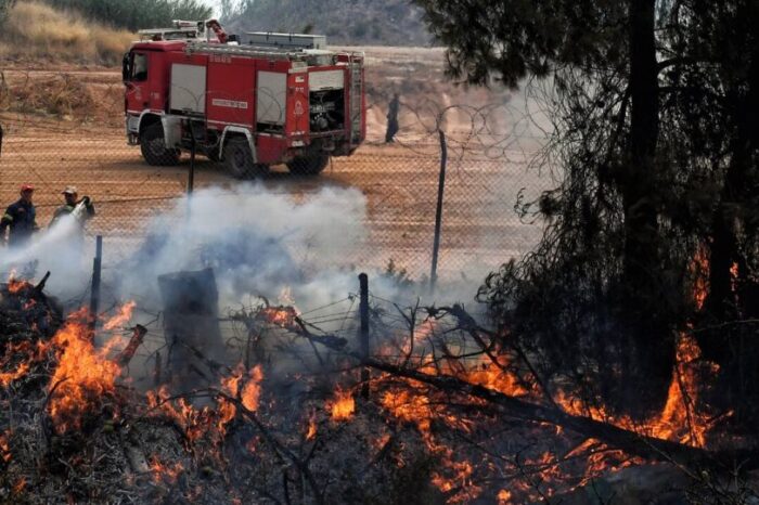 Συναγερμός σε 17 νομούς για κίνδυνο πυρκαγιάς: Η πιο επικίνδυνη μέρα του καλοκαιριού