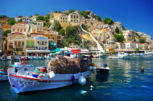 Ολοταχώς για επίσημο άνοιγμα του ελληνικού τουρισμού στις 14 Μαΐου