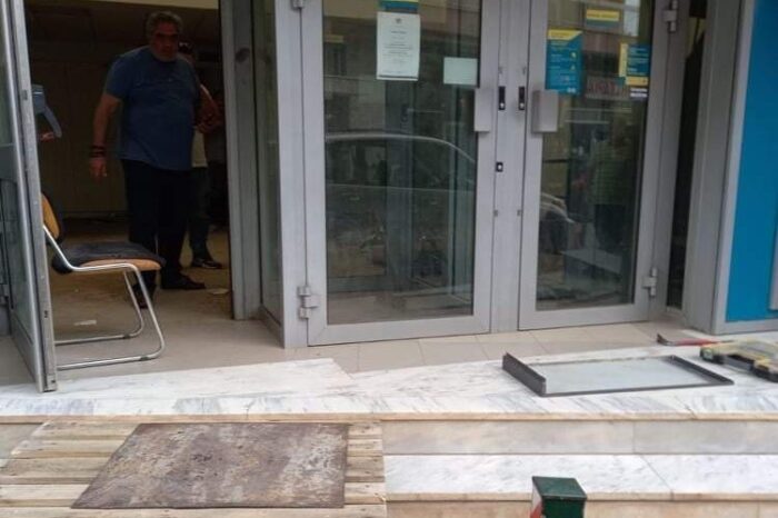 Σε χώρο που να ανήκει στον Δήμο ζητάει ο Δήμαρχος Γιώργος Ψαθάς να μεταφερθεί το ΑΤΜ της ΕΘνικής τράπεζας