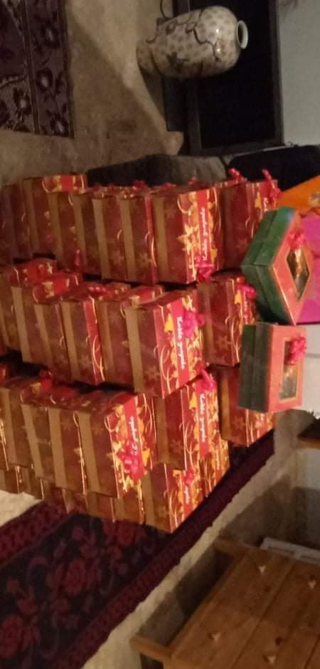 Η ΔΗΜΤΟ Διρφύων Μεσσαπίων μοίρασε δώρα και γλυκά στα παιδιά του Νηπιαγωγείου και του Δημοτικού των Πολιτικών (φωτό) FB IMG 1640258309141