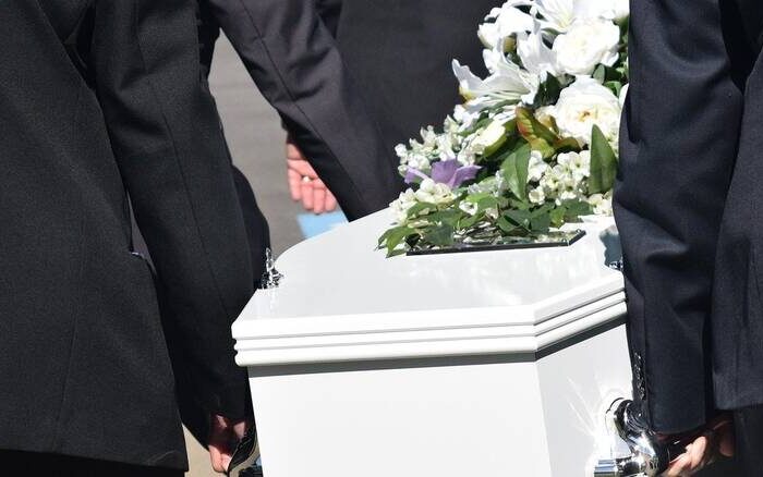 Ψαχνά:Ηλικιωμένη γυναίκα επέστρεψε στην ζωή λίγη ώρα μετά τον θάνατό της