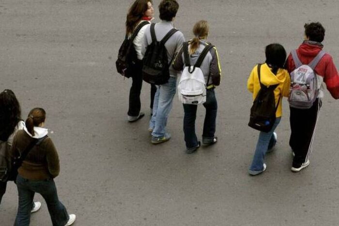 Σχολεία: Βρέθηκαν 14.000 κρούσματα από τα self test σε μαθητές-καθηγητές