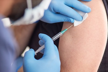 Πλεύρης: Έρχεται τέταρτη δόση εμβολίου για τον κορωνοϊό από Σεπτέμβριο - Θα επανέλθουν κάποια μέτρα