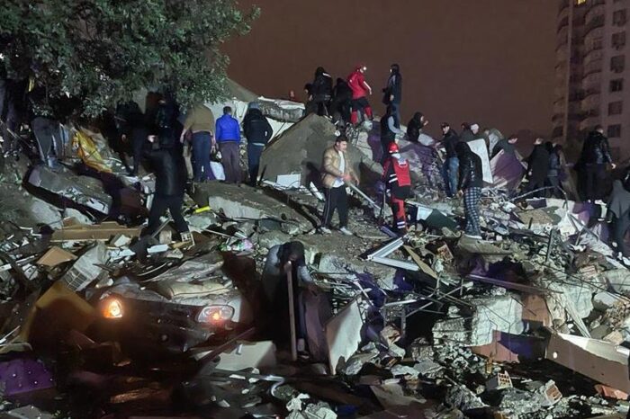 Φονικός σεισμός στην Τουρκία: Στους 42 ο αριθμός των νεκρών – Εκατοντάδες οι τραυματίες