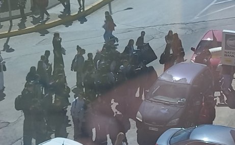 Διαμαρτυρία μαθητών και φοιτητών για το δυστύχημα στα Τέμπη κάτω από το Δημαρχείο Ψαχνών (φωτό) IMG edb516ba01813939efb26e3c5750cf42 V edit 16713312892240