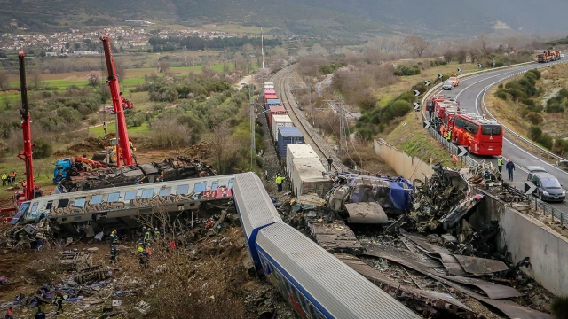 Hellenic Train: Αποζημιώνει τα θύματα της τραγωδίας των Τεμπών - Οι προκαταβολές