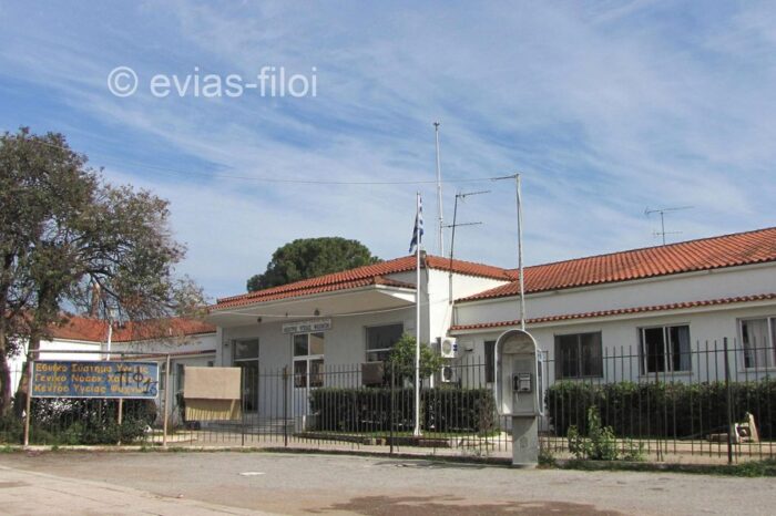 Ψαχνά:Αυτοκίνητο χτύπησε κοριτσάκι έξω από το κέντρο υγείας