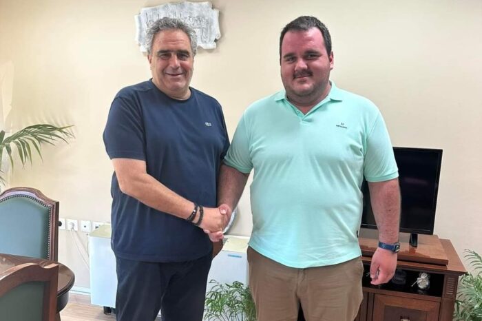 Ο Πάρης Λεονάρδος Υποψήφιος με τον Γιώργο Ψαθά