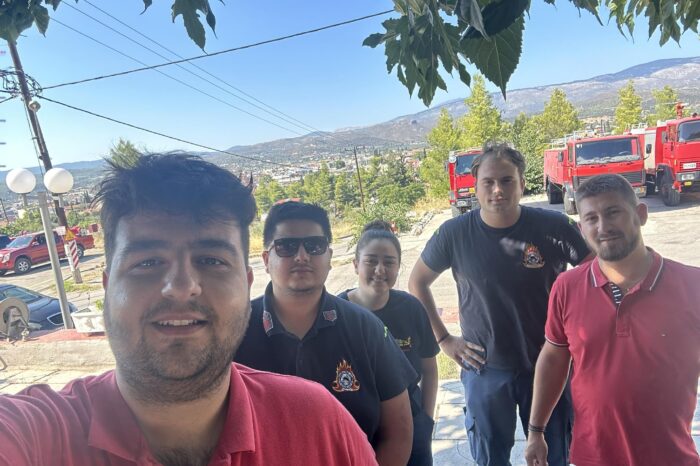 Στο καθήκον και τον  Δεκαπενταύγουστο
