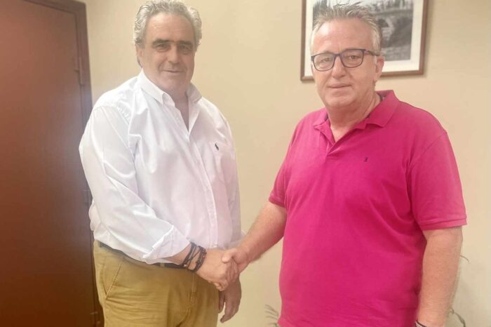 Ο Πέτρος Κορώνης Υποψήφιος με τον Γιώργο Ψαθά