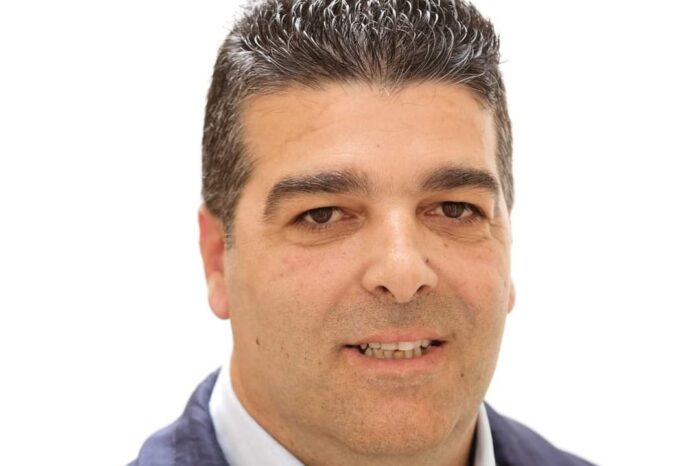 Κουλοχέρης:«Οι υποψήφιοι του Ψαθά θα πρέπει να αναρωτηθούν γιατί συνεχίζουν να τον υποστηρίζουν»