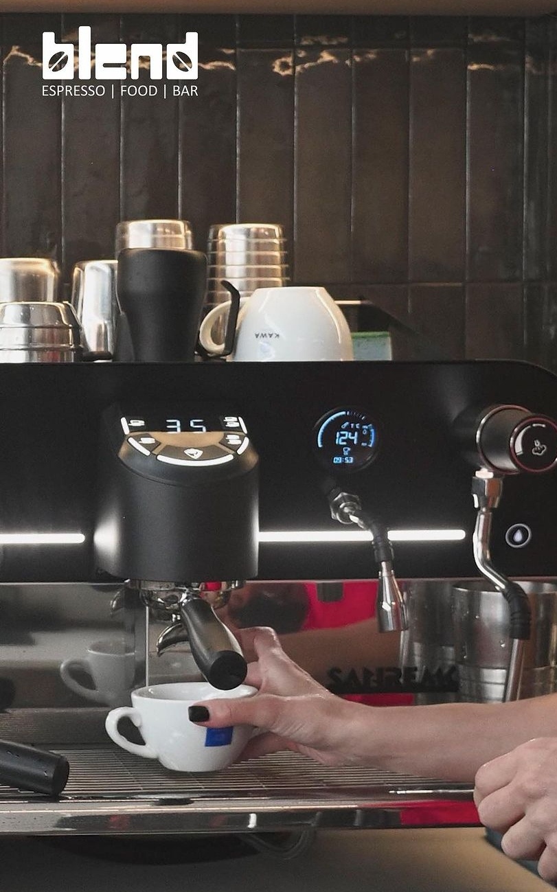 Άνοιξε  το νέο καφέ «BLEND Espresso Food Bar» στα Ψαχνά Screenshot 20231113 102351 com