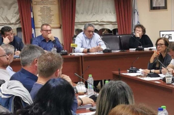 Συνεδριάζει σήμερα το Δημοτικό συμβούλιο του Δήμου Διρφύων Μεσαπίων
