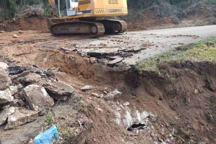 Αποκατάσταση ζημιών στην Καμαρίτσα (φωτό)