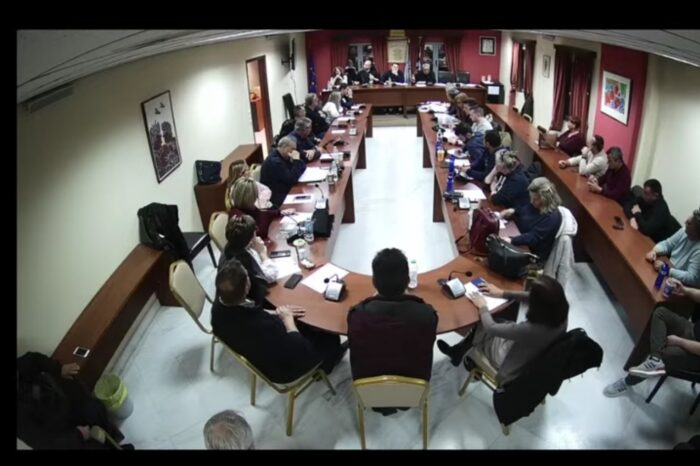 Live η συνεδρίαση λογοδοσίας της Δημοτικής αρχής του Δήμου Διρφύων Μεσσαπίων