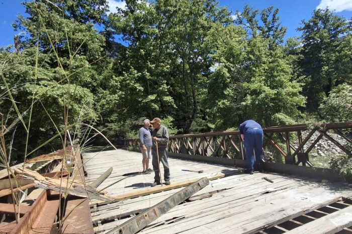 Επιδιορθώθηκε  η γέφυρα  στην Χιλιαδού (φωτογραφίες)