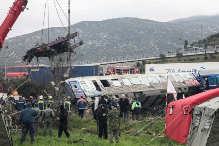 Τέμπη: Η εμπορική αμαξοστοιχία μετέφερε τόνους άγνωστης καύσιμης ύλης, λέει o Λακαφώσης - Τι θα βγάλει το πόρισμα του ΕΜΠ