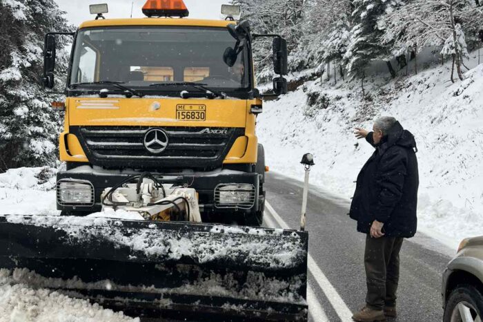 Χιονοπτώσεις στα ορεινά του Δήμου Διρφύων Μεσσαπίων - Ανοιχτοί όλοι οι δρόμοι - Επί ποδός τα εκχιονιστικά μηχανήματα