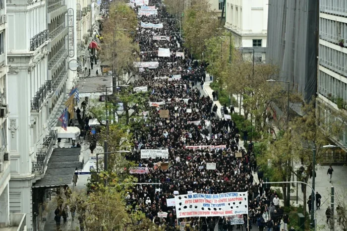 Τέμπη: Σε εξέλιξη τα συλλαλητήρια -Μαθητές και φοιτητές στους δρόμους όλης της χώρας