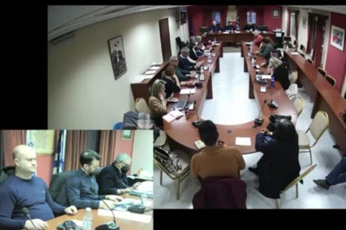Live το Δημοτικό συμβούλιο του Δήμου Διρφύων Μεσσαπίων