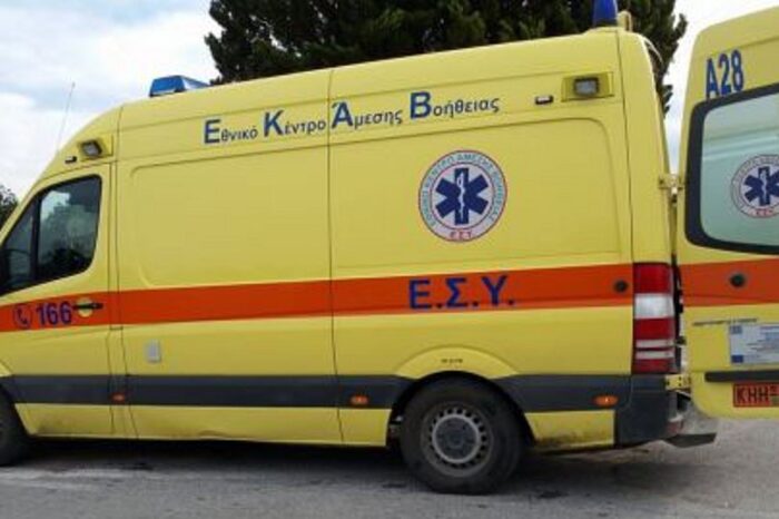 Τραγωδία στη Θήβα: 63χρονος «έσβησε» στο πεζοδρόμιο περιμένοντας το ΕΚΑΒ