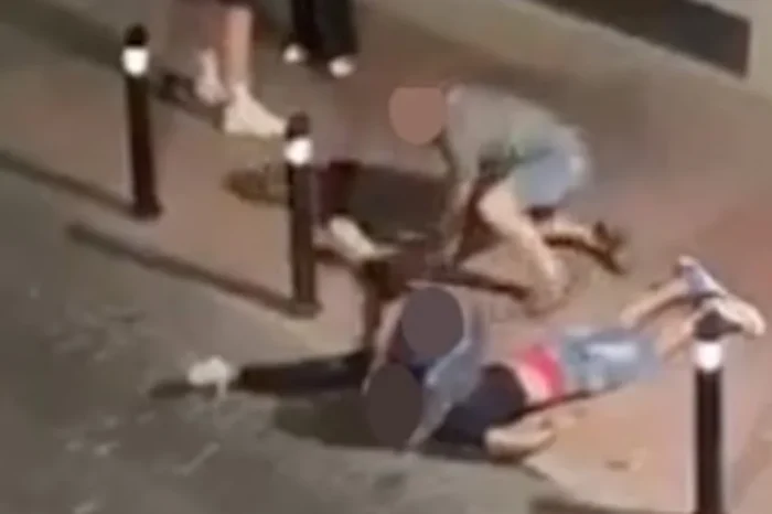 Σοκ στην Ισπανία: Αστυνομικός έπνιξε Μαροκινό που έκλεψε το κινητό του -«Αφήστε τον να αναπνεύσει» του φώναζαν [βίντεο]