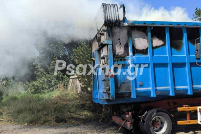 Φωτιά σε φορτηγό με σκουπίδια στην Ερέτρια