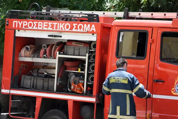 Κάηκε μηχανάκι σε αυλή σπιτιού στην περιοχή της Χαλκίδας