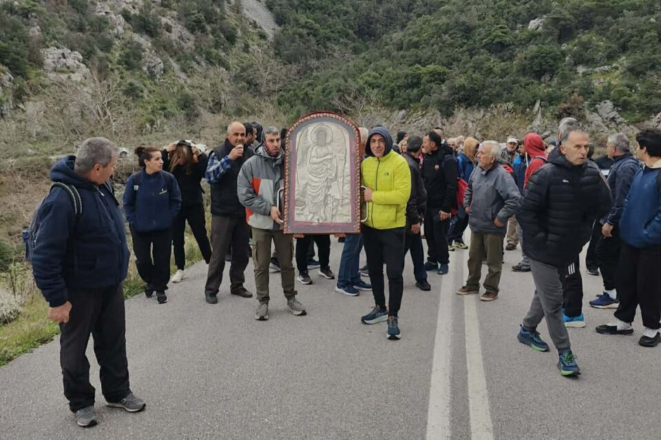 Η θαυματουργή εικόνα του Αγίου Ιωάννη του Κατουνιώτη  έφτασε στα Ψαχνά (φωτό-video)